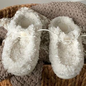 Cozy White Fuzzy Slippers